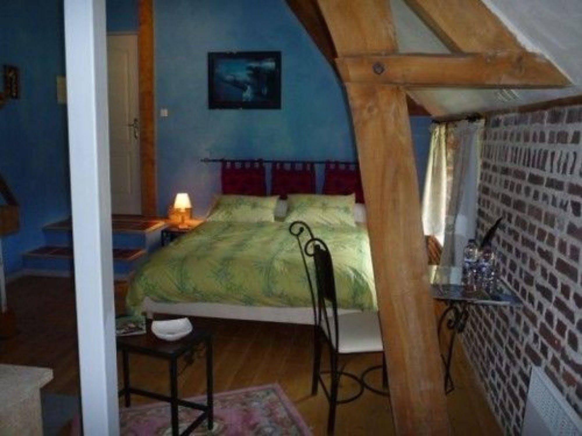 Bed and Breakfast Au Mesnil Le Bas Bray Bures-en-Bray Exterior foto